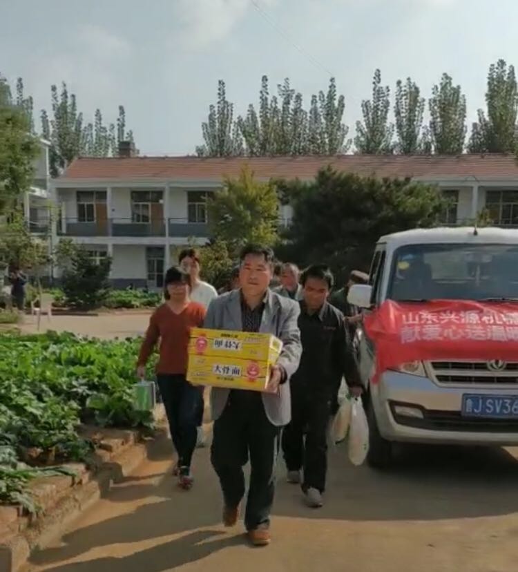 山東興源機(jī)械有限公司|起重機(jī)|行車|山東興源機(jī)械|單梁起重機(jī)|電動(dòng)葫蘆|起重配件|www.ieznku.cn|xyqzj|xyqzj.com|興源起重機(jī)|興源|起重機(jī)行車|起重設(shè)備|起重機(jī)械